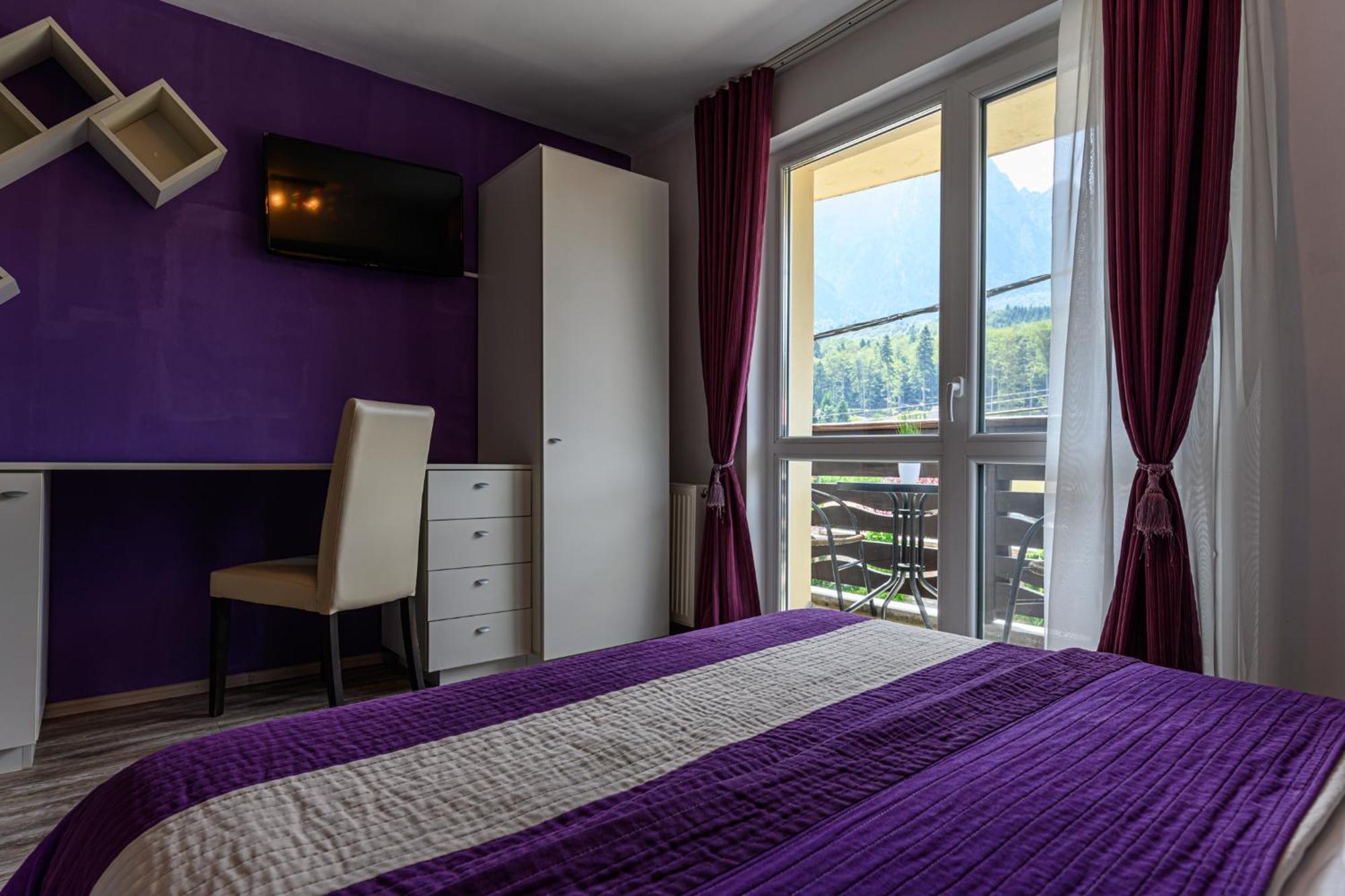 Hotel Casa Ramino Buşteni Exterior foto